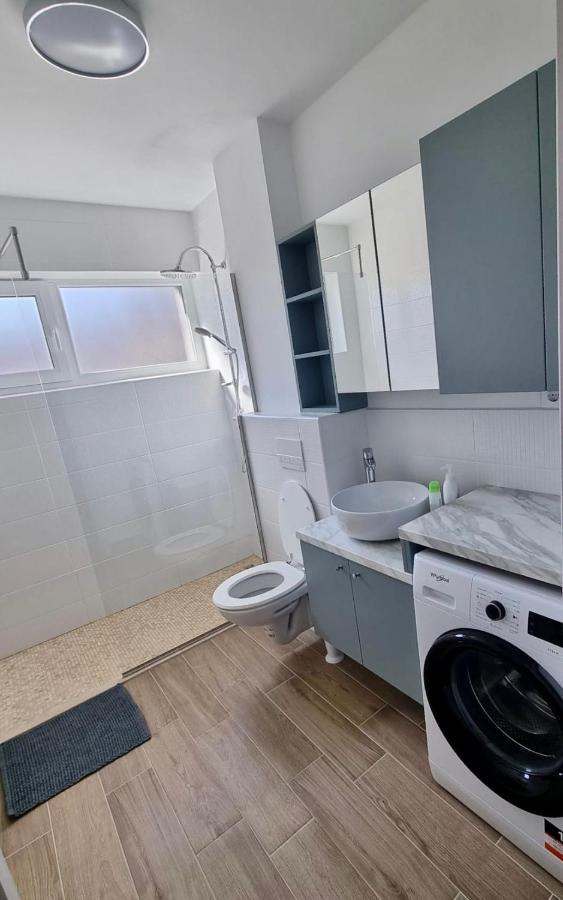 Lily Central Apartment With Free Parking Târgu-Mureş Exterior foto